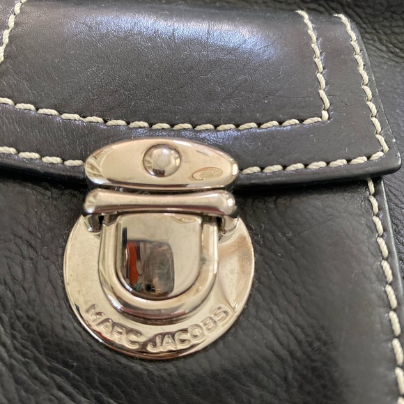 Marc Jacobs Anouk Leather Bag w/white stitching - Picture 4 of 11